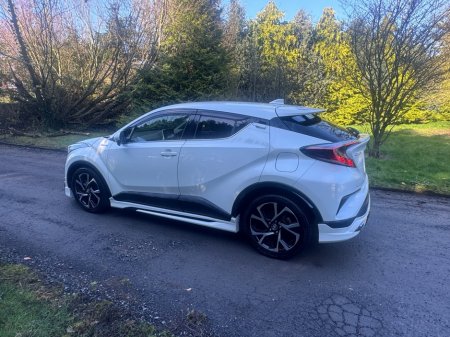 2018 Toyota C-HR - thumbnail 2