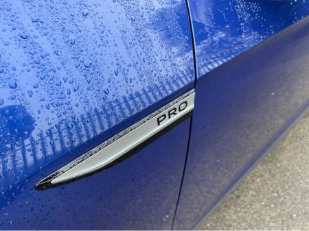 2023 Volkswagen ID.4 - thumbnail 15