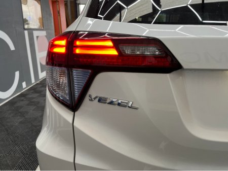 2017 Honda Vezel - thumbnail 7