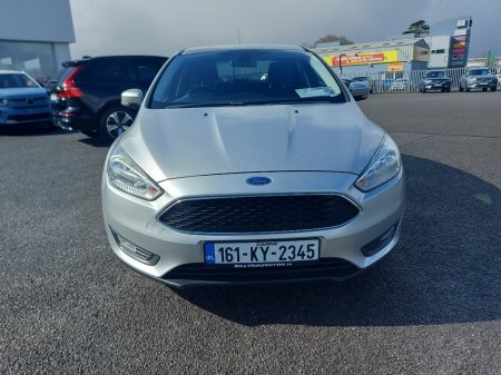 2016 Ford Focus - thumbnail 6