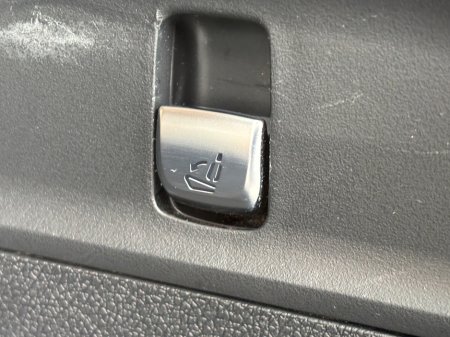 2020 Mercedes-Benz GLC Class 200d Auto [Beige Leather] €36,995 thumbnail