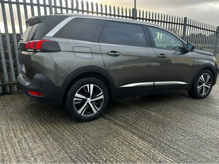 2020 Peugeot 5008 7 seater automatic sunroof high spec €29,995 thumbnail