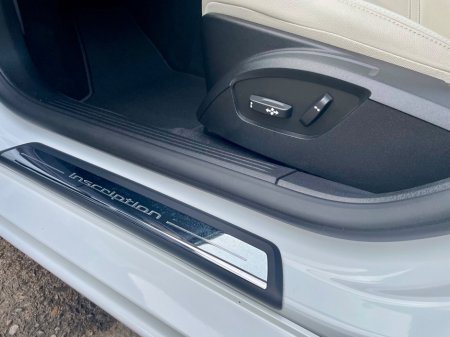 2017 Volvo V40 - thumbnail 21