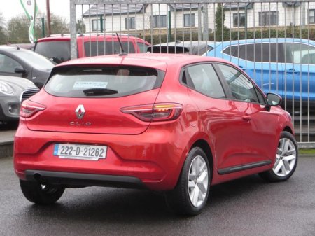 2022 Renault Clio Dynamique Edition Naeb TCE 90 €14,700 thumbnail