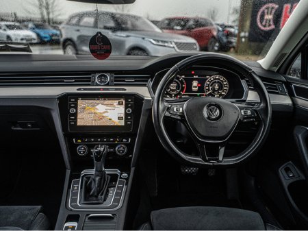 2019 Volkswagen Passat 2019 VW Passat Highline Auto/High spec/1yr warrant €25,888 thumbnail