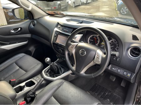 2018 Nissan Navara 2.3 DCI TEKNA D/C MANUAL //NO VAT//HIGH SPEC//FULL LEATHER HEATED SEATS//KEYLESS ENTRY//360 PARKING CAMERAS//SAT NAV// €21,950 thumbnail
