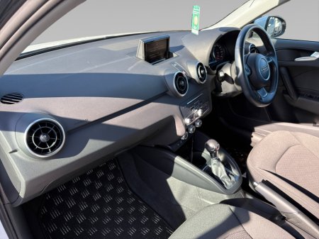 2017 Audi A1 - thumbnail 11