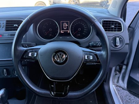 2015 Volkswagen Polo - thumbnail 10