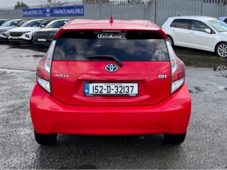 2015 Toyota Aqua 1.5 DAA-NHP10 5DR AUTO €8,250 thumbnail