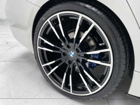 2016 BMW 3 Series - thumbnail 9