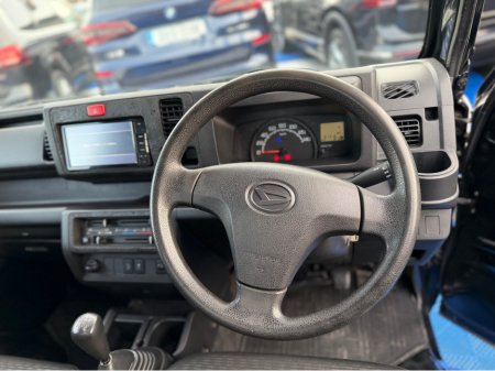 2019 Daihatsu Hijet - thumbnail 23