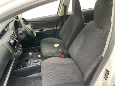 2018 Toyota Yaris - thumbnail 20