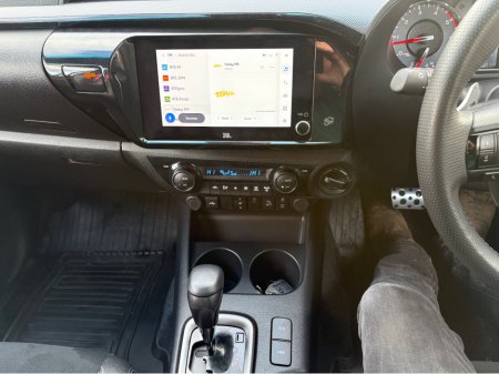 2025 Toyota Hilux 2.8 GR SPORT II thumbnail