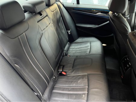 2022 BMW 5 Series - thumbnail 16