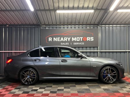 2021 BMW 3 Series - thumbnail 4