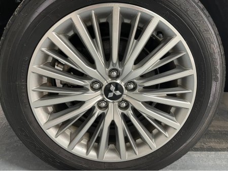 2019 Mitsubishi Outlander (Low Kms) HYBRID 2.4 PHEV AUTOMATIC 5DR MODEL www.bolandscarcentre.ie €22,900 thumbnail