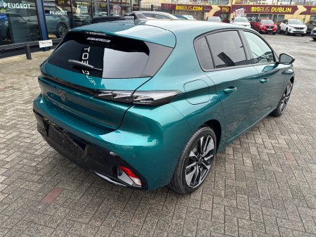 2026 Peugeot 308 1.2 MHEV 145BHP e-DCS6 Allure €35,100 thumbnail