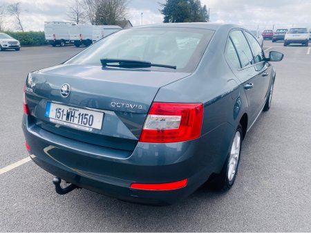 2015 Skoda Octavia - thumbnail 5
