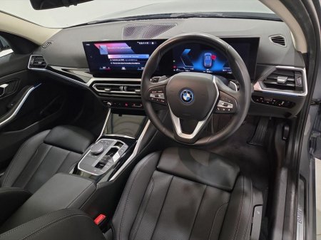2024 BMW 3 Series - photo 6