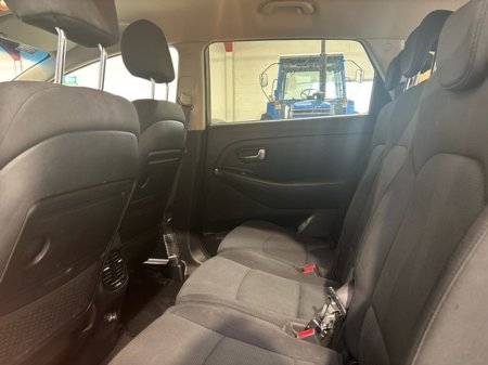 2016 Kia Carens 1.7 CRDI 2 ISG 114BHP 7 7SEATS 5DR €11,495 thumbnail