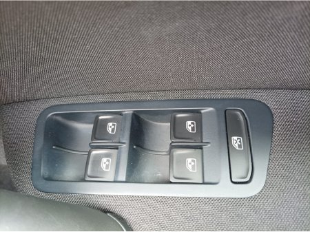 2016 Volkswagen Golf 1.2 TSI AUTOMATIC ANNIVERSARY EDITION  ONLY 32218KM FULLY SERVICED 2 YEARS NCT ONE YEARS ROAD TAX AUTO HOLD HANDBRAKE REVERSE CAMERA XENON HEADLIGHTS STOP START TECHNOLOGY 2 FACTORY REMOTE KEYS €15,950 thumbnail