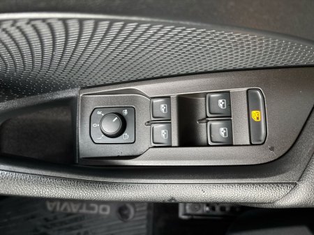 2024 Skoda Octavia - thumbnail 14