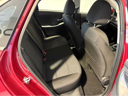 2022 Hyundai i30 SE CONNECT 120PS LOW KMS €17,900 thumbnail