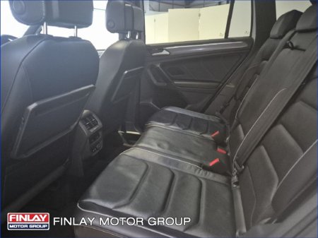 2020 Volkswagen Tiguan 2.0 TDI 150HP R-Line DSG €33,950 thumbnail