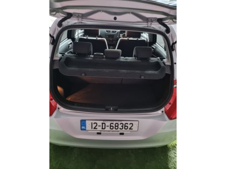 2012 Suzuki Swift - thumbnail 7