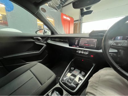 2021 Audi A3 €26950! 2021 AUDI A3 SEDAN 30 TFSI 1.0 AUTOMATIC / CRUISE CONTROL / REVERSE CAMERA / HEATED SEATS / PADDLE SHIFTERS / APPLE CARPLAY AND MORE €26,950 thumbnail