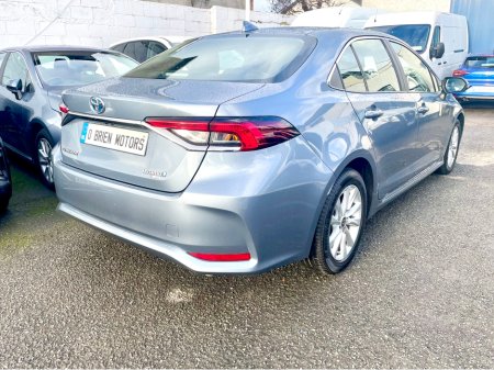 2023 Toyota Corolla LUNA SALOON 4DR AUTO 1.8 PETROL/ELECTRIC SELF CHARGING HYBRID €21,950 thumbnail