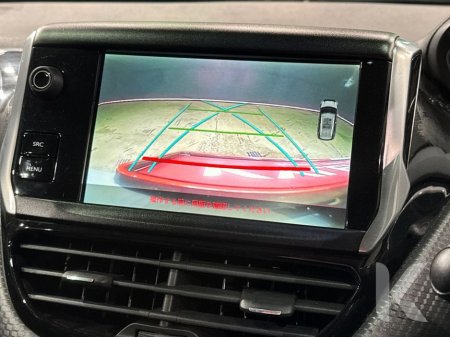 2019 Peugeot 2008 GT LINE - HALF LEATHER - FACTORY ALLOYS - CRUISE CONTROL - REAR CAMERA €15,950 thumbnail