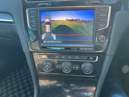 2017 Volkswagen Golf - thumbnail 17