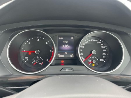 2021 Volkswagen Tiguan 2.0 TDI 122HP €24,975 thumbnail
