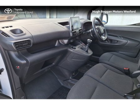 2024 Toyota Proace City - thumbnail 17