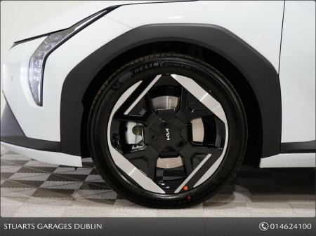 2025 Kia EV4 Earth K3 DEMONSTRATOR SALE * 0% FINANCE AVAILABLE* €45,950 thumbnail