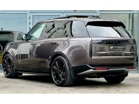 2024 Land Rover Range Rover - view 4