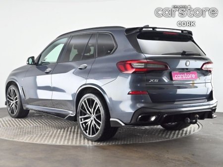 2020 BMW X5 xDrive30d M Sport (Full KIT) €59,880 thumbnail