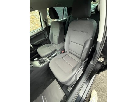 2014 Volkswagen Golf  €13,995 thumbnail