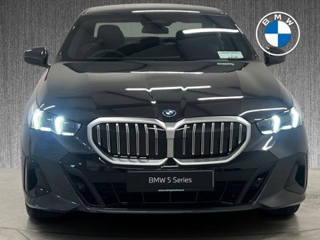 2026 BMW 5 Series 530e M Sport- IMMEDIATE DELIVERY thumbnail