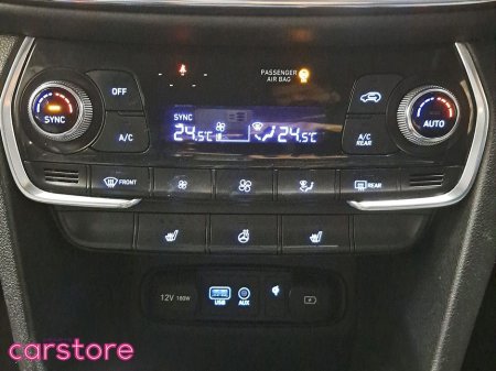 2019 Hyundai Santa Fe - thumbnail 16