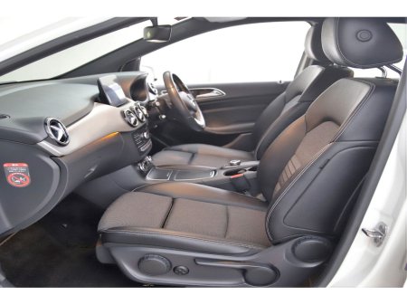 2018 Mercedes-Benz B Class B180 1.6 AMG STYLING*HALF LEATHER MEMORY SEATS*REVERSE CAM*PARK SENSORS* €21,880 thumbnail