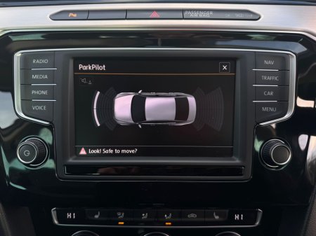 2015 Volkswagen Passat HIGHLINE 2.0 TDI 190HP 4DR €13,750 thumbnail