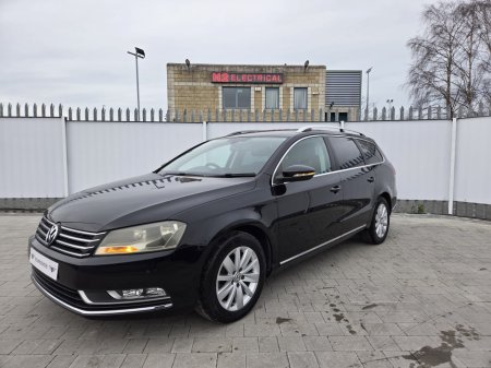 2013 Volkswagen Passat - thumbnail 4
