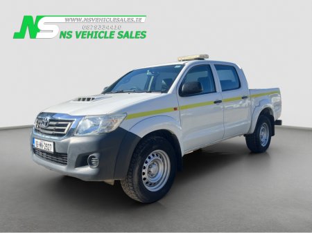 2016 Toyota Hilux - thumbnail 1