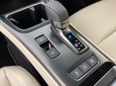 2025 Lexus LBX Elegant €39,950 thumbnail