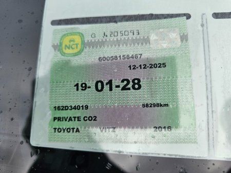 2016 Toyota Vitz - thumbnail 22