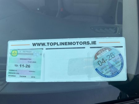 2016 Hyundai Tucson - thumbnail 2