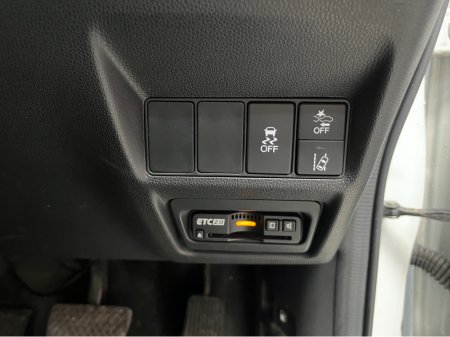 2020 Honda Stepwagon - thumbnail 11