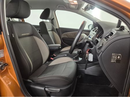 2016 Volkswagen Polo - thumbnail 21